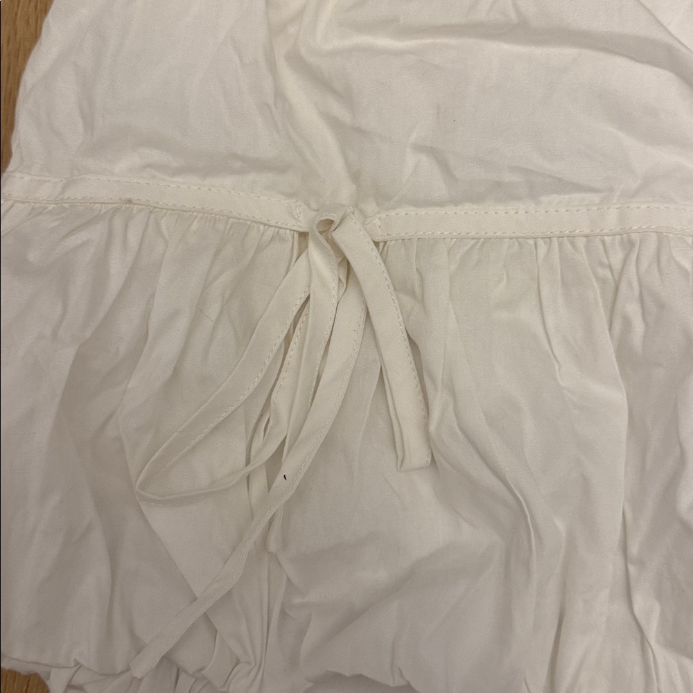 Hem White Elastic Waist Mini Skirt - Picture 3 of 4